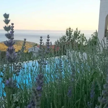 8910 Comfortable Holiday home Makarska