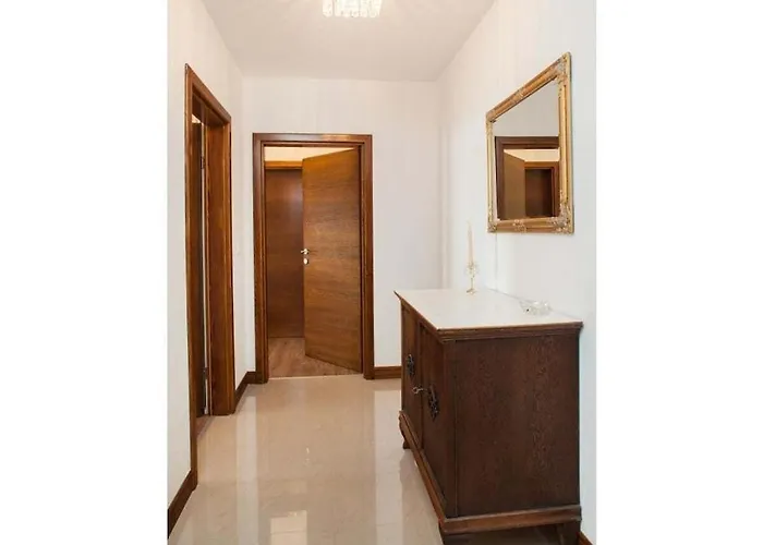 8910 Comfortable * Makarska